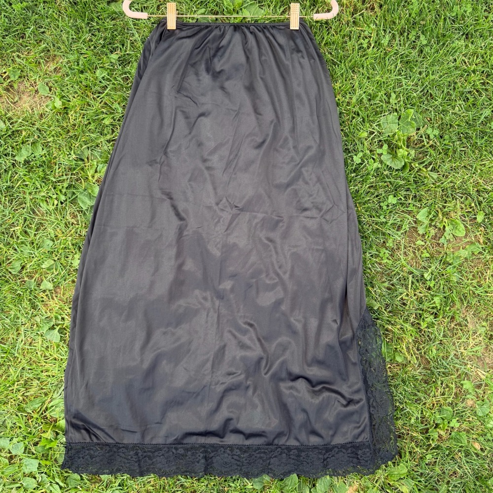 Velrose Maxi Half Slip Large Black Lace Trim Side Slit Nylon Long Skirt Slip